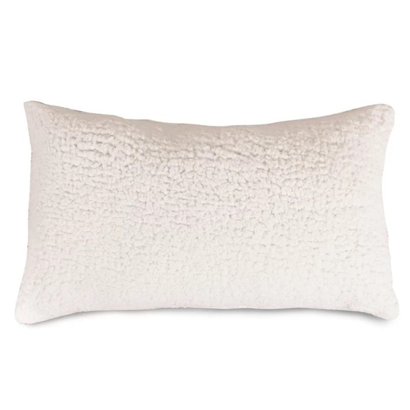 Threshold™ Almohadilla Solid Sherpa 12 x 20” Pillow - Picture 2 of 6